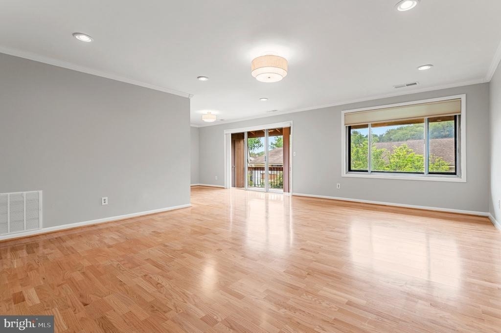 8 Cross Keys Road - Photo 6