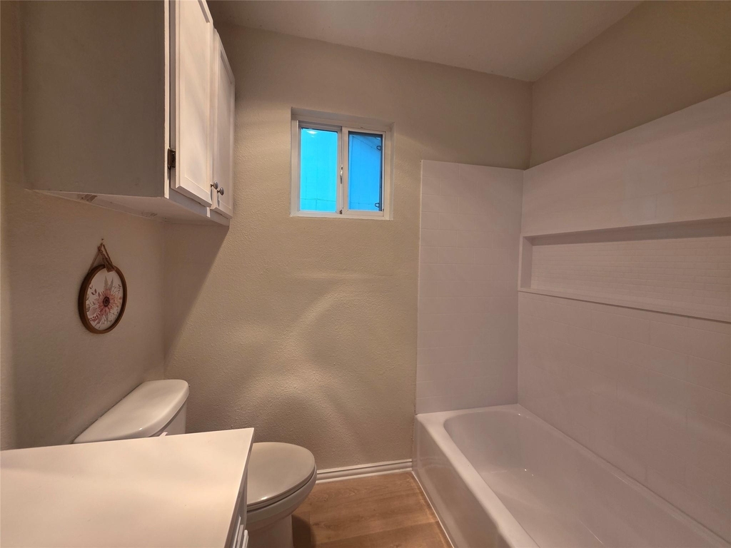 104 E Eggleston St - Photo 14