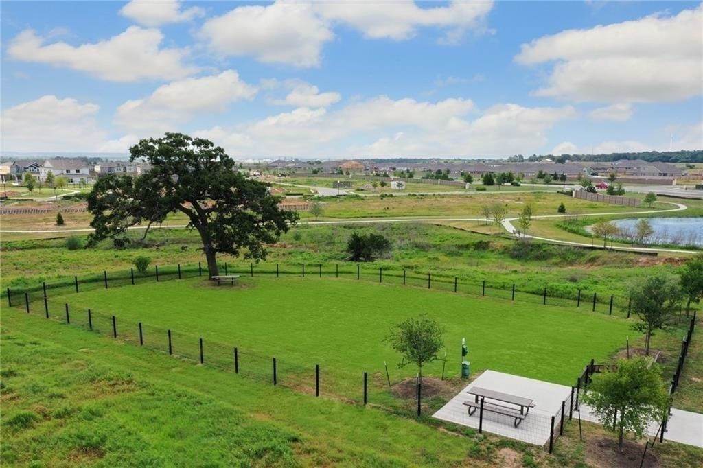 104 Chinaberry Bnd - Photo 37
