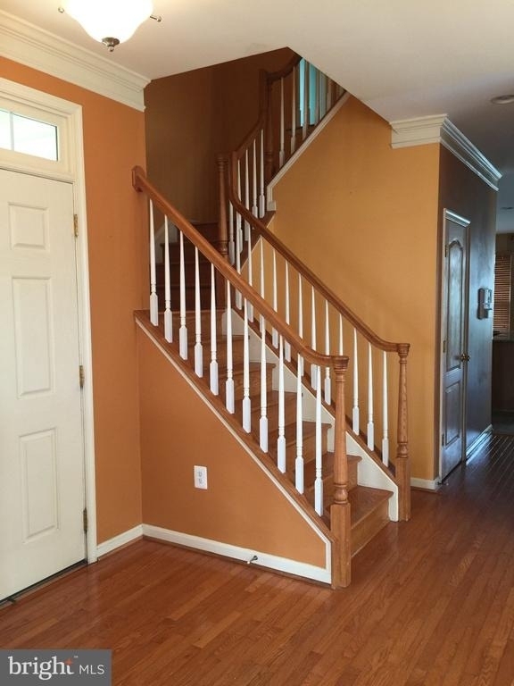 2404 Almhouse Drive - Photo 9