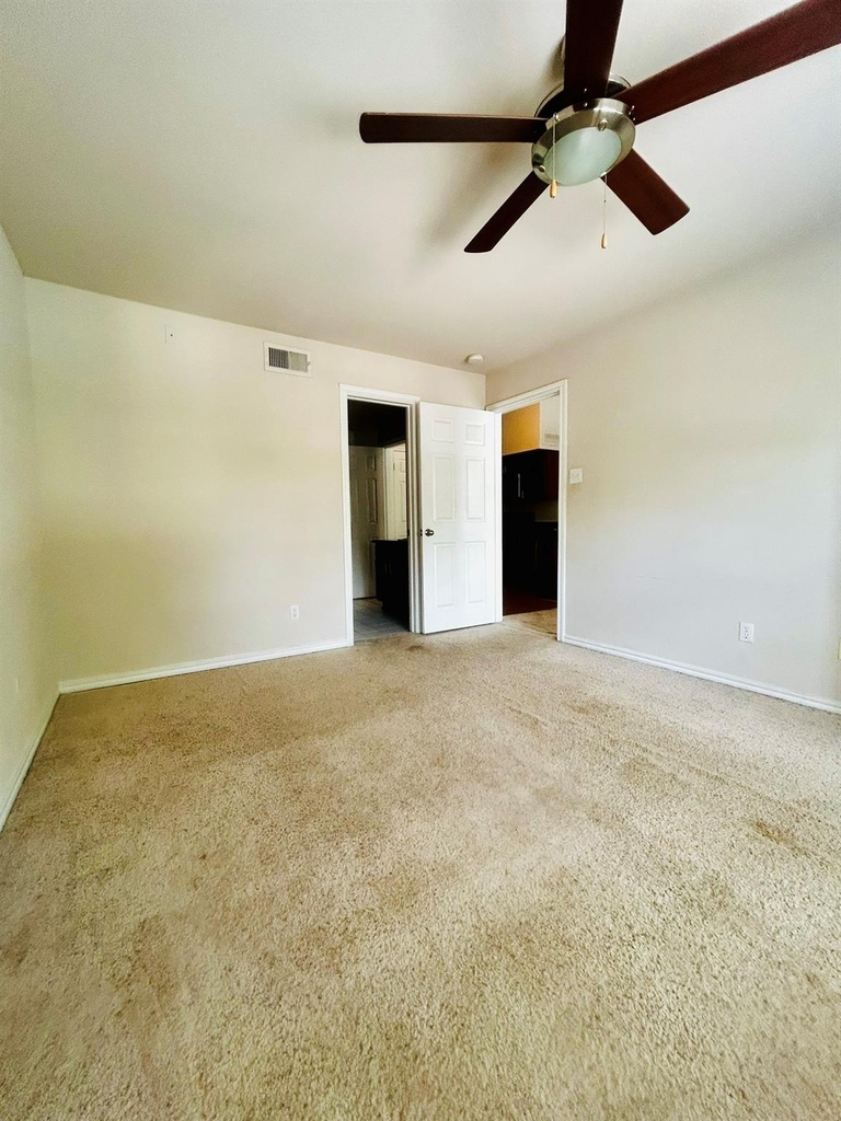 6804 N Capital Of Texas Highway - Photo 12