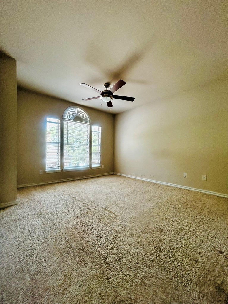 6804 N Capital Of Texas Highway - Photo 11