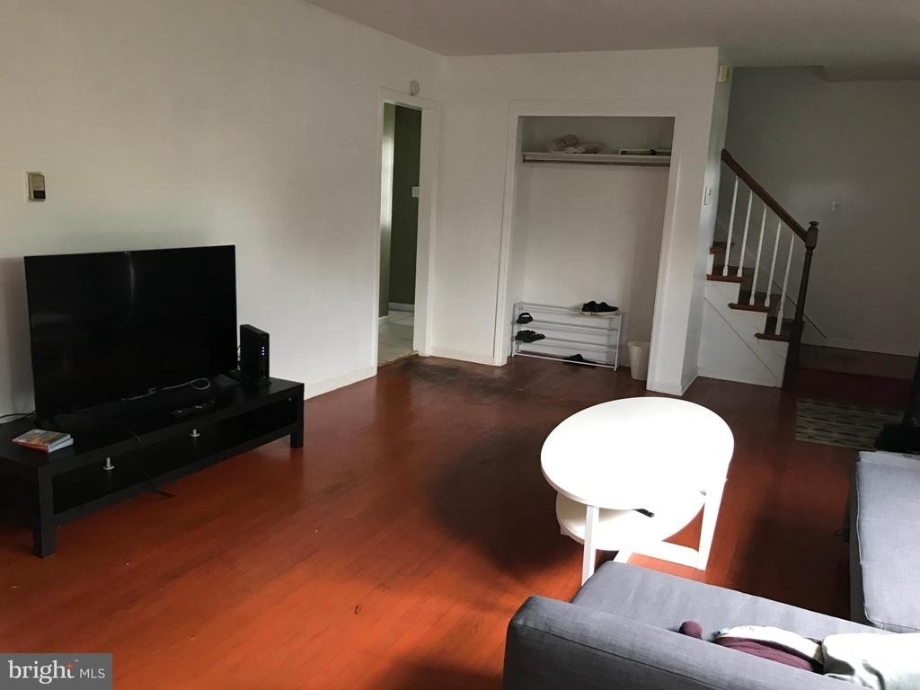 215 Murray Road - Photo 2