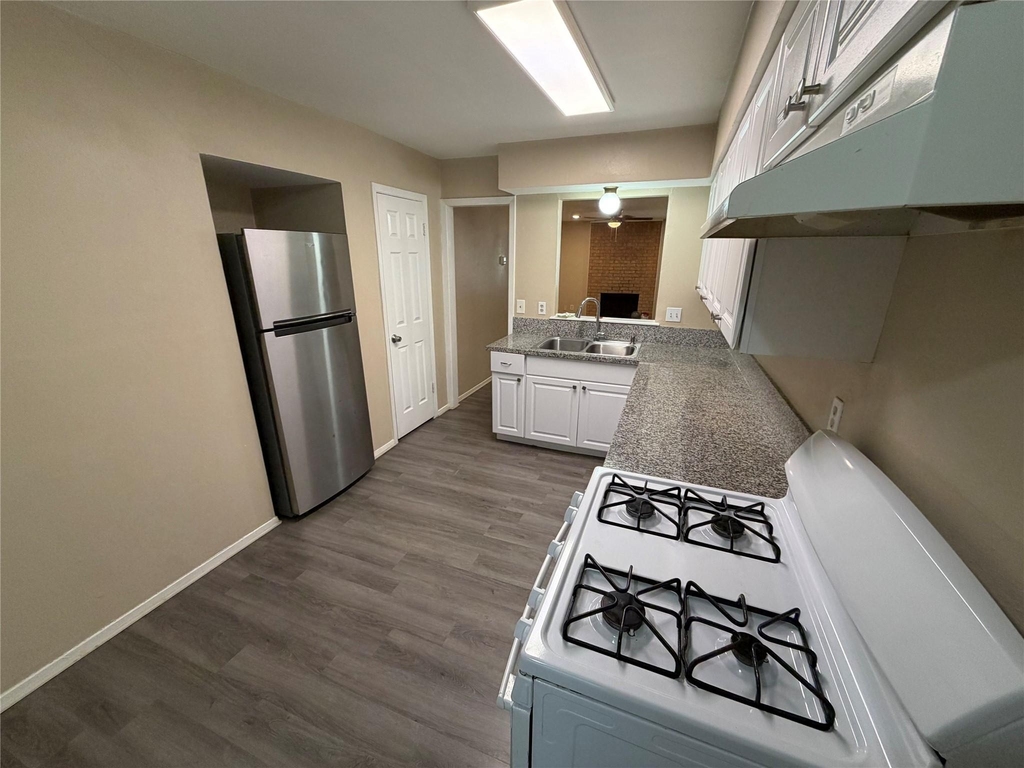 6904 Millrace Dr - Photo 5