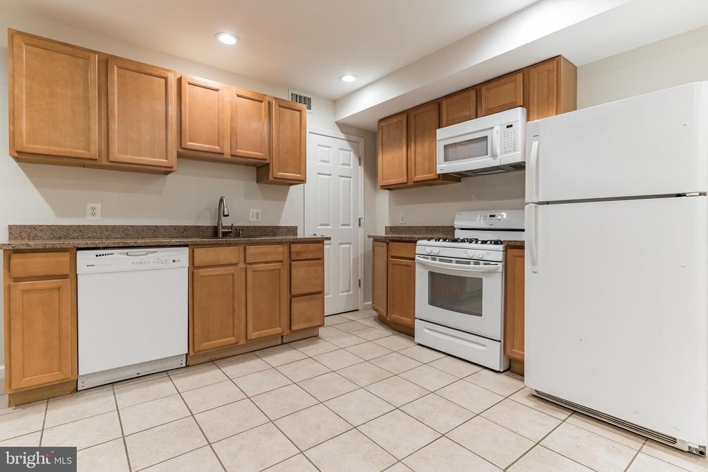 1736 U St Nw - Photo 3
