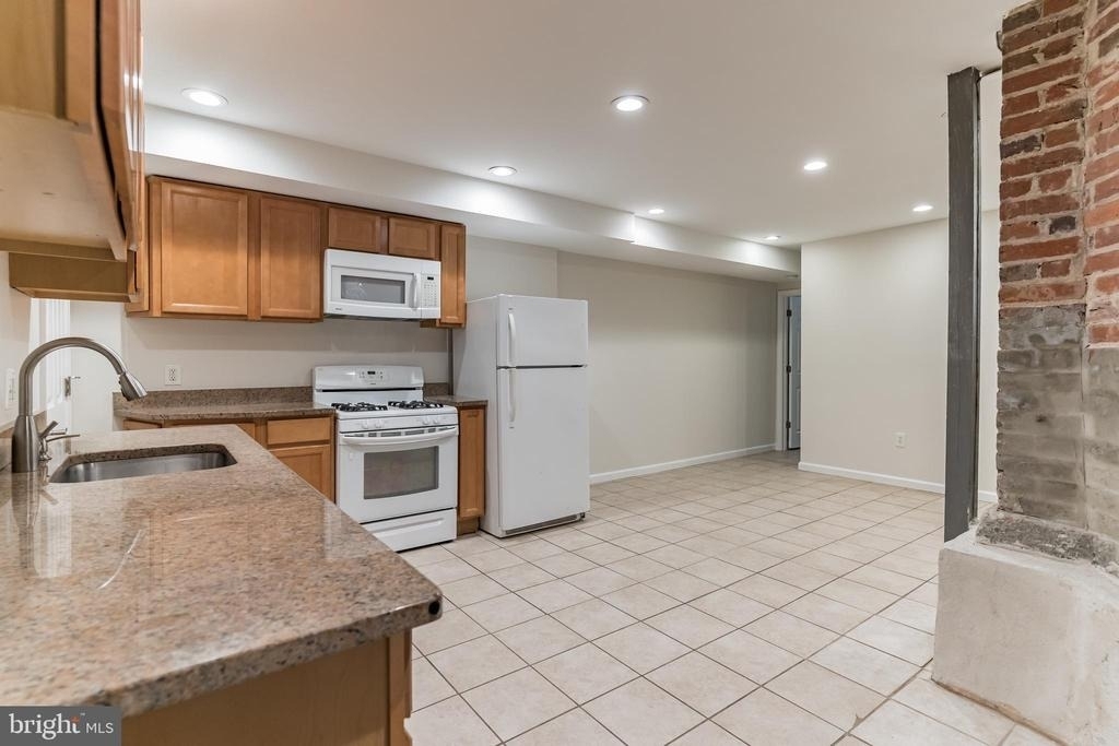 1736 U St Nw - Photo 2