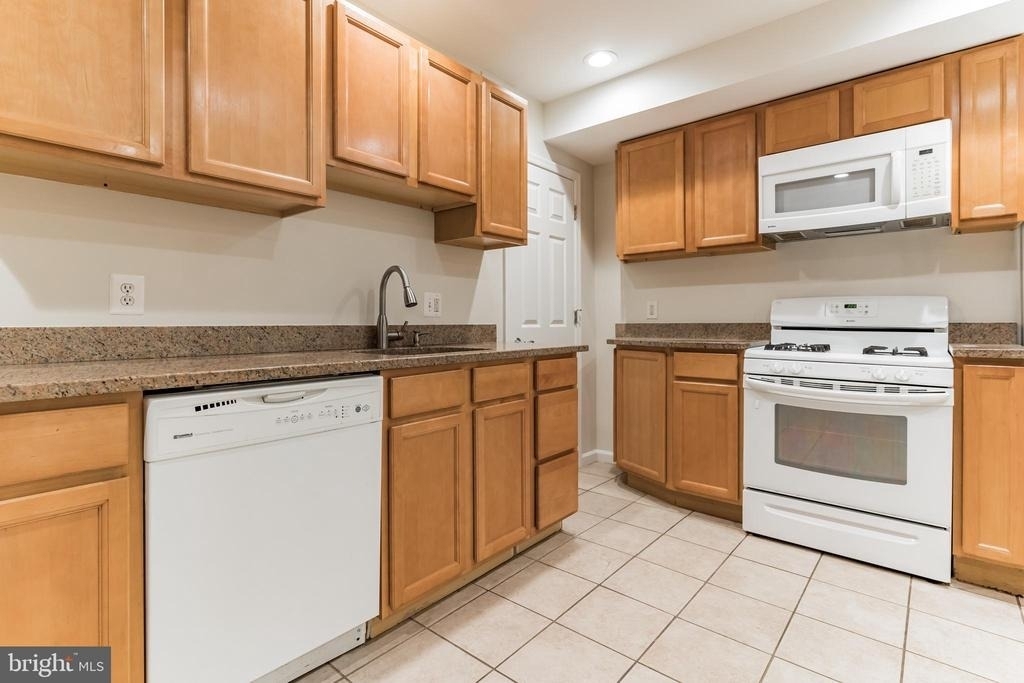 1736 U St Nw - Photo 5