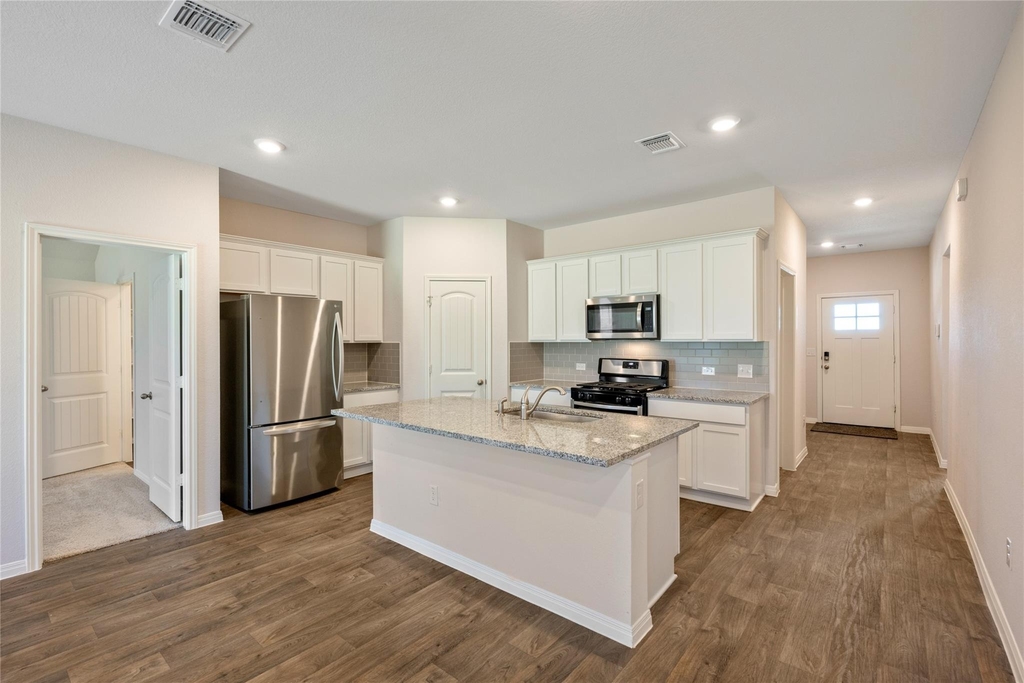 19521 Ann Richards Ave - Photo 4