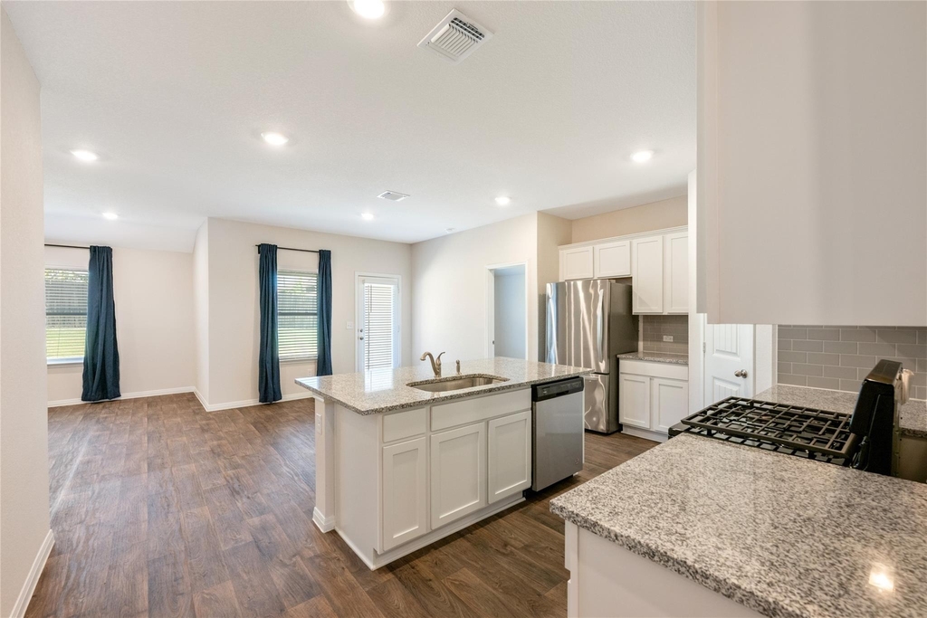 19521 Ann Richards Ave - Photo 8