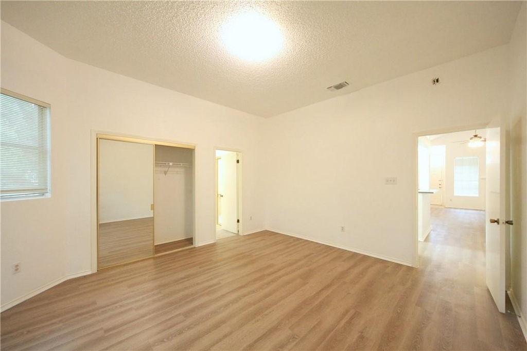 8200 Cahill Dr - Photo 11