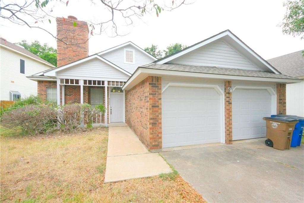 8200 Cahill Dr - Photo 1