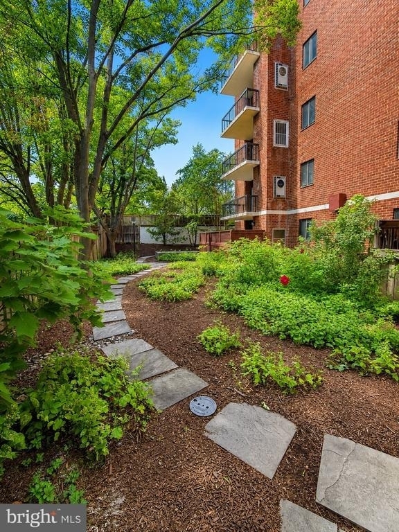 2320 Wisconsin Avenue Nw - Photo 14