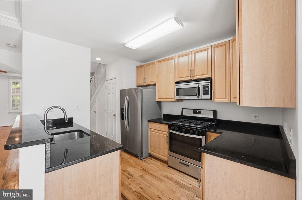 601 Kenyon Street Nw - Photo 9