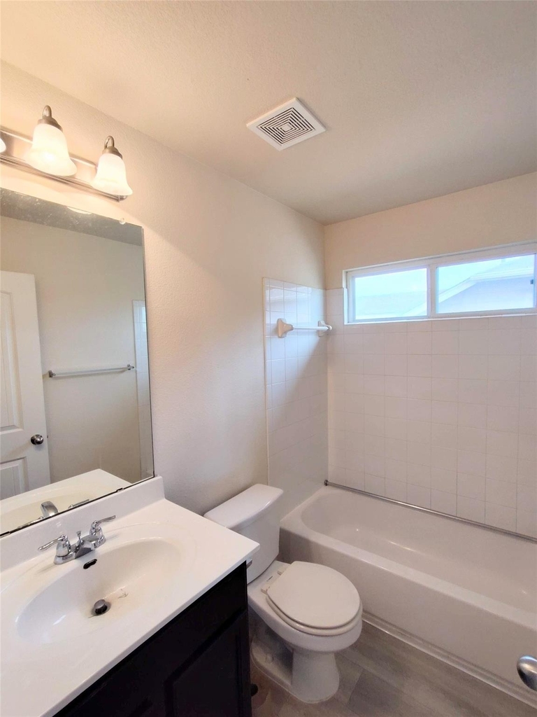 103 Hawkins Ct - Photo 15