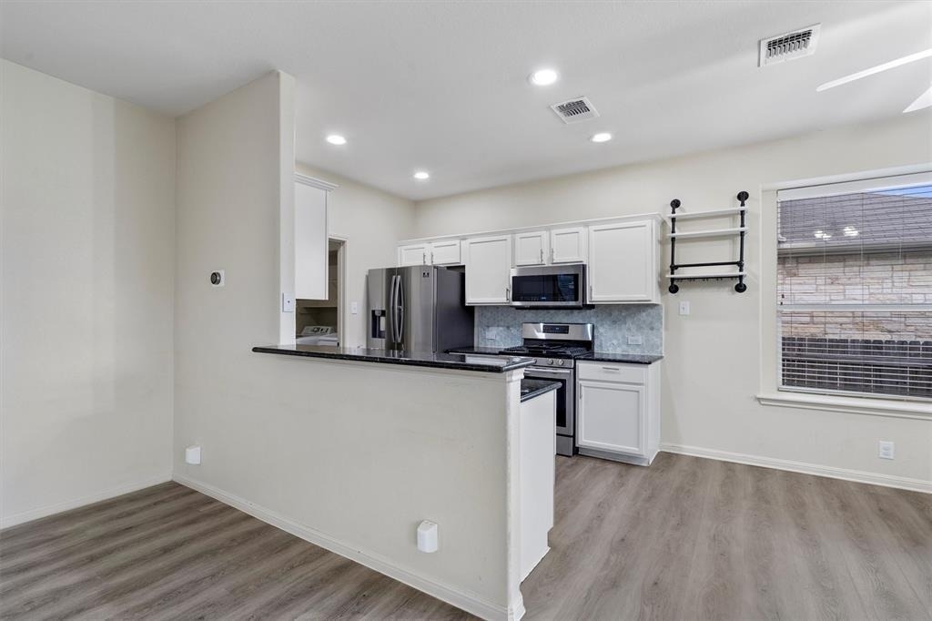 2044 Nestlewood Dr - Photo 4