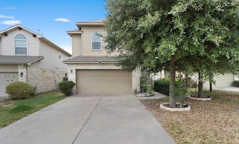 2044 Nestlewood Dr - Photo 0