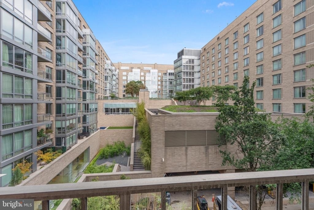 2201 L Street Nw - Photo 24