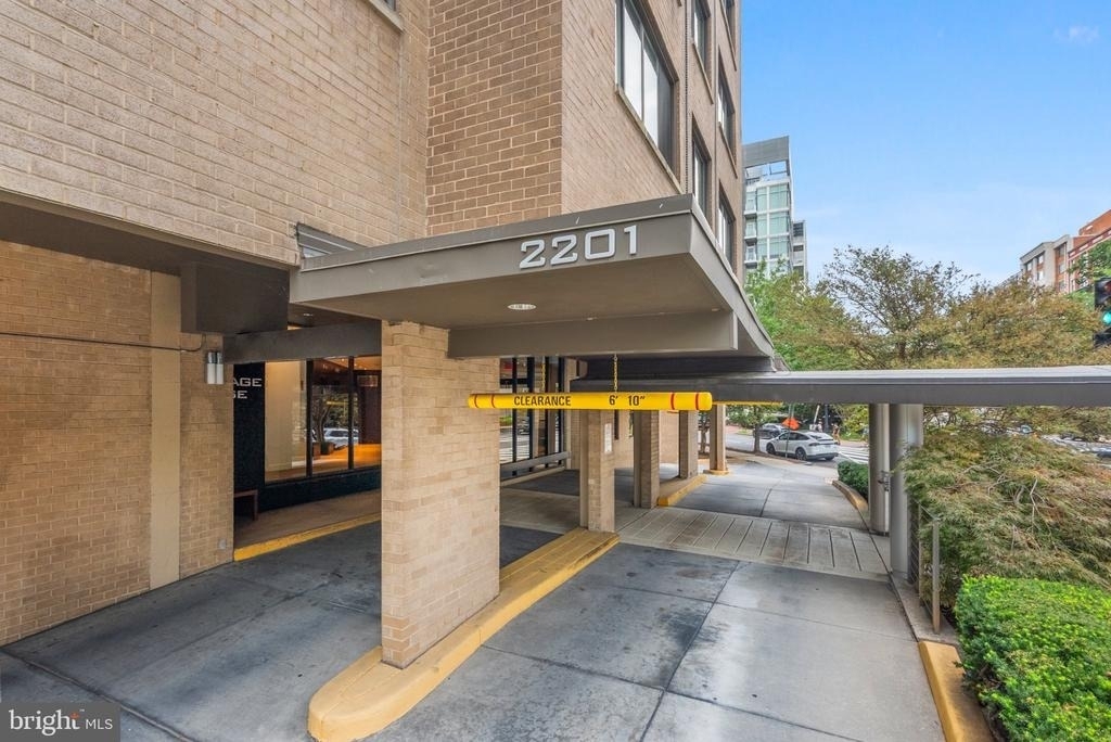 2201 L Street Nw - Photo 3