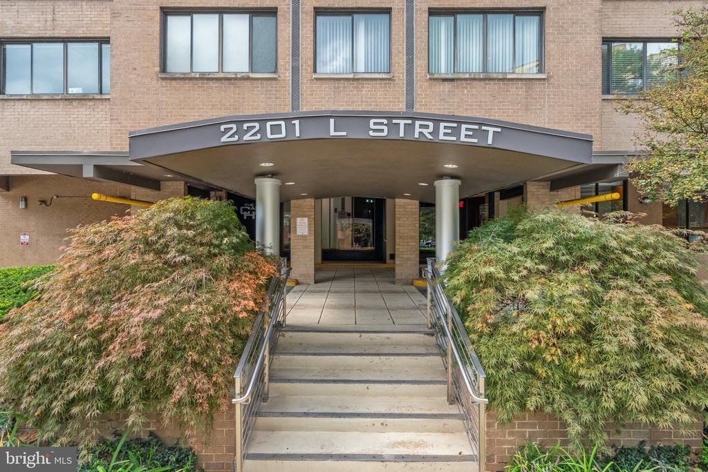 2201 L Street Nw - Photo 2