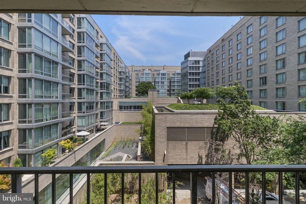 2201 L Street Nw - Photo 27
