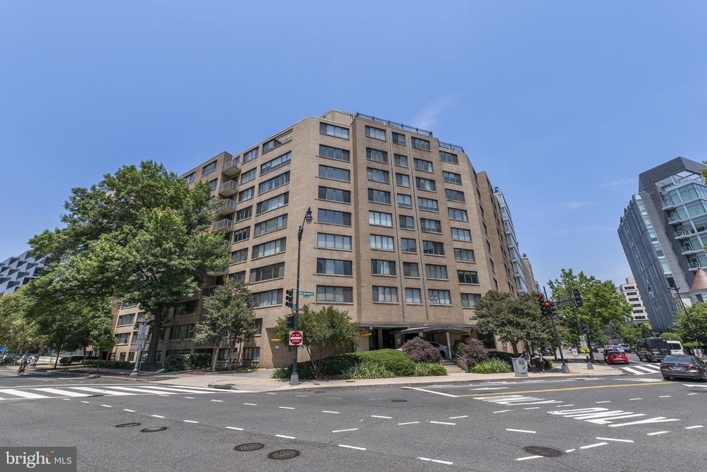 2201 L Street Nw - Photo 0