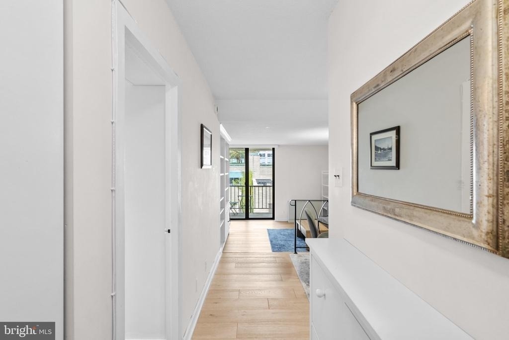 2201 L Street Nw - Photo 8