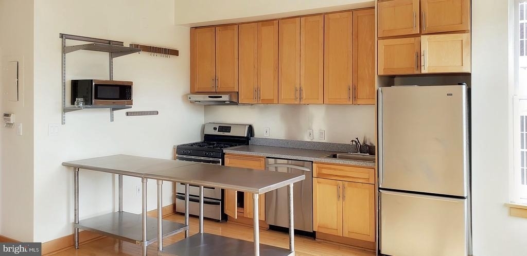 326 8th Street Ne - Photo 1