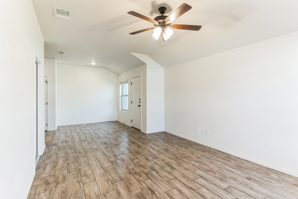 2416 Alterman Dr - Photo 1