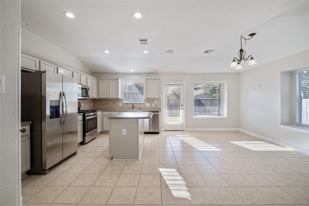 2328 Pearson Way - Photo 32