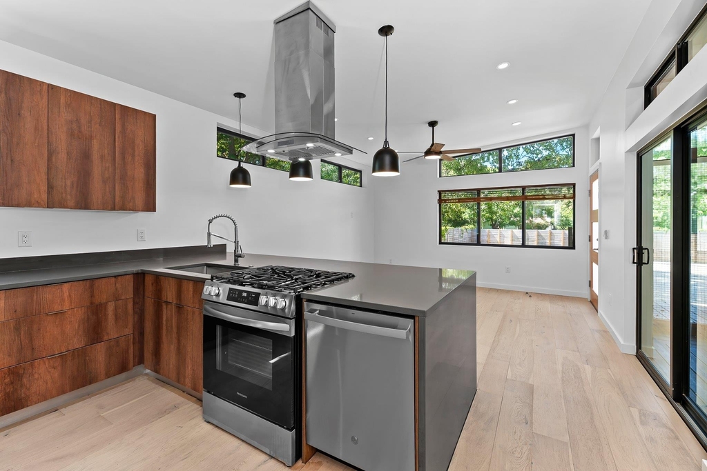 1908 Richcreek Rd - Photo 18