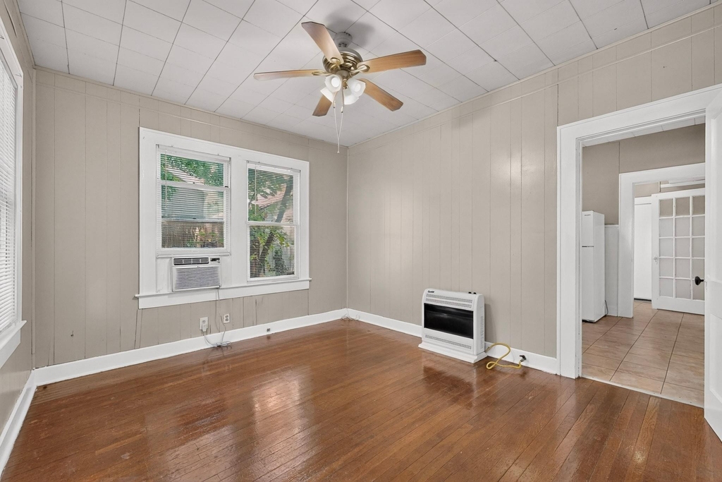 4211 Avenue B - Photo 7