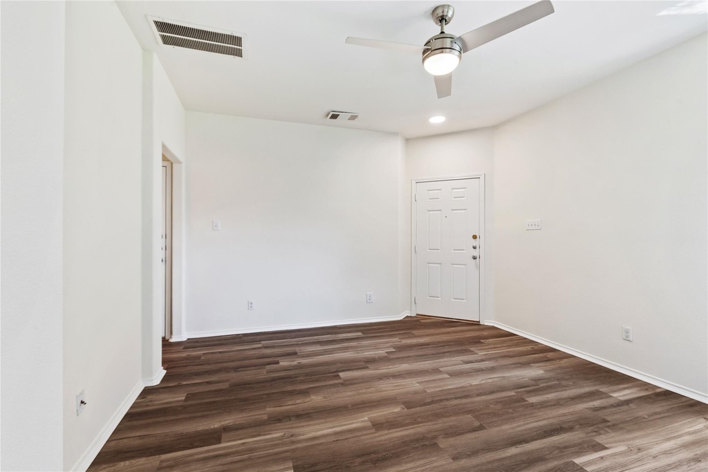 14416 Lewis Carroll Ln - Photo 5