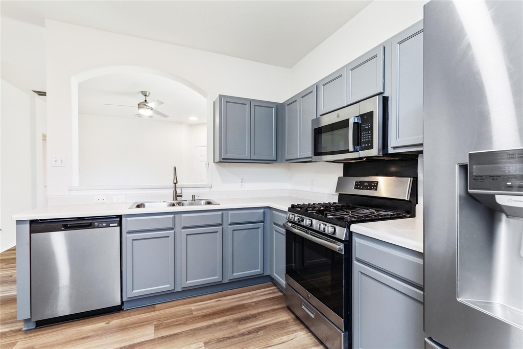 14416 Lewis Carroll Ln - Photo 10