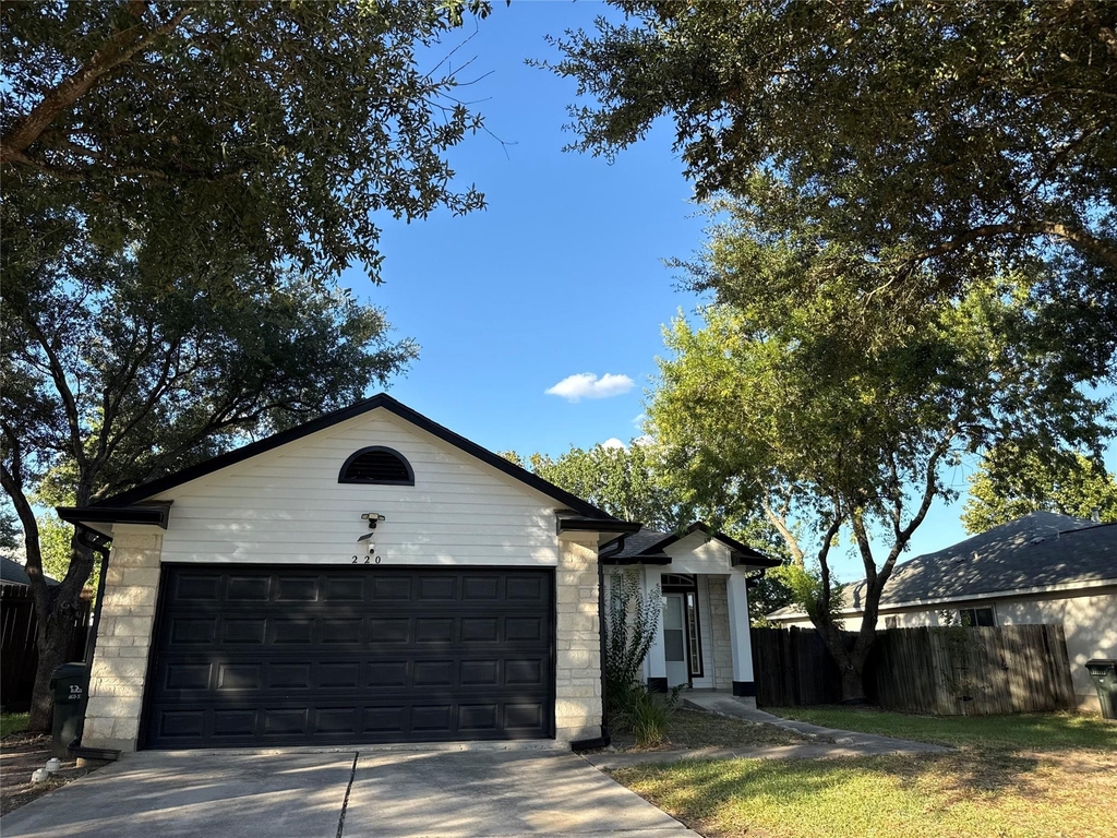 220 Bailey Loop - Photo 1
