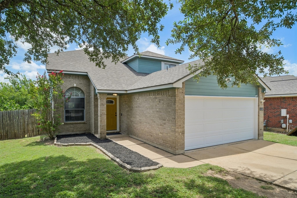 1110 Brashear Ln - Photo 1