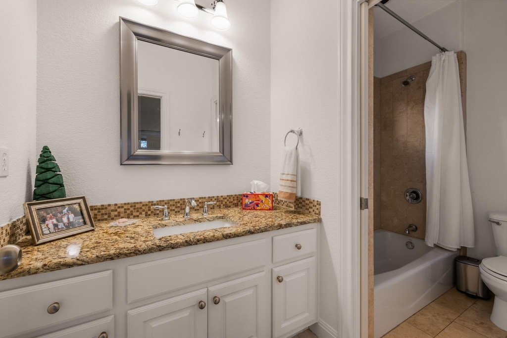 2703 Mccullough St - Photo 30