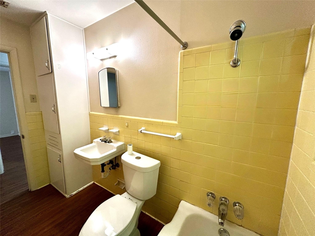 607 Bellevue Pl - Photo 11