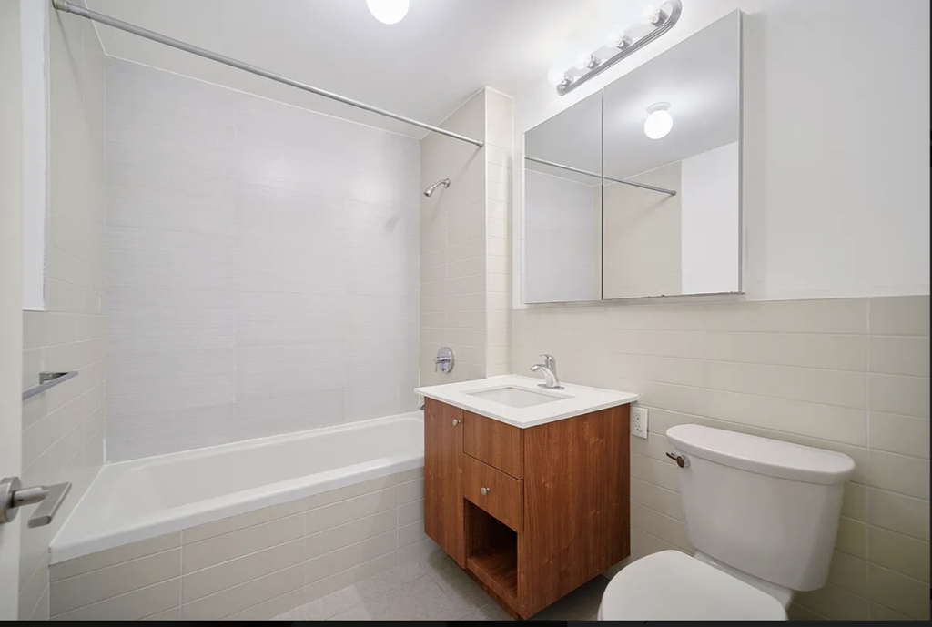 222 East 111th Street - Photo 8