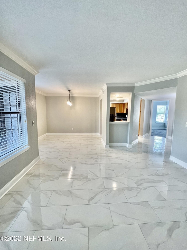 887 Coral Reef Way - Photo 4