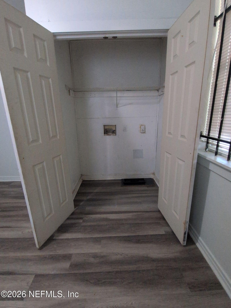 1237 W 19th Street - Photo 10