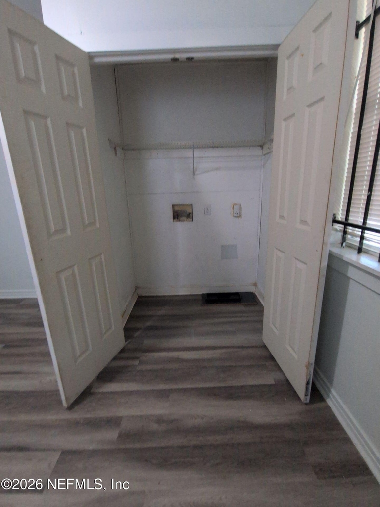 1237 W 19th Street - Photo 11