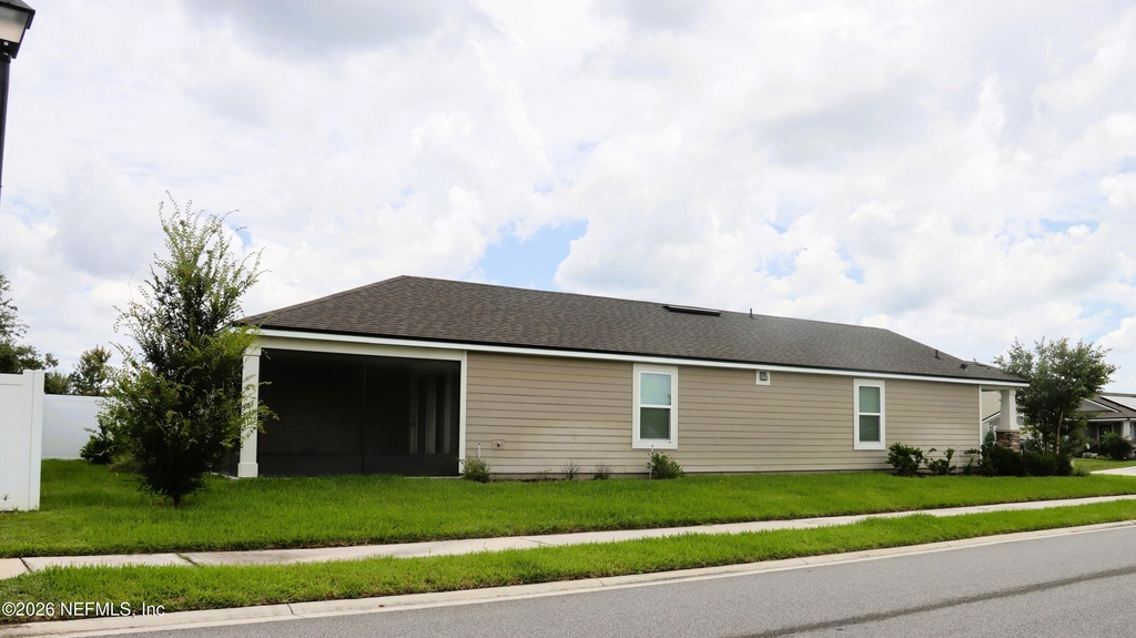 13184 Holsinger Boulevard - Photo 3