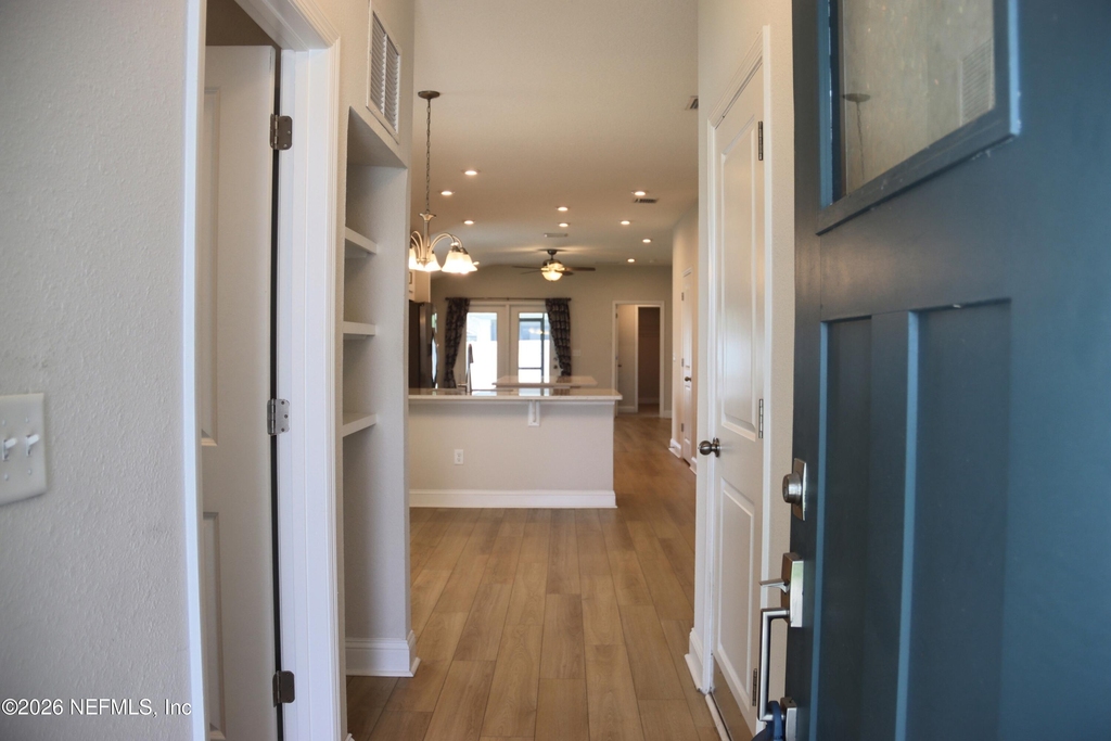 13184 Holsinger Boulevard - Photo 6