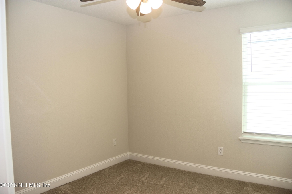 13184 Holsinger Boulevard - Photo 25