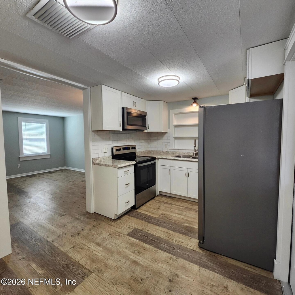 126 Phoenetia Drive - Photo 3