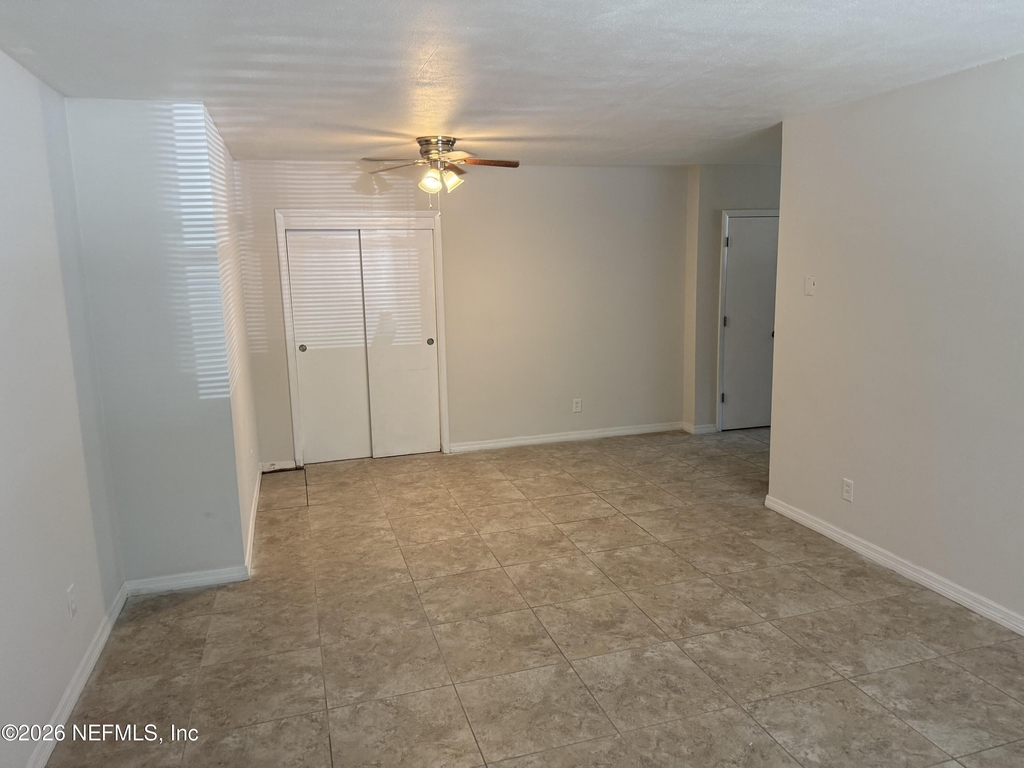 1205 Lasalle Street - Photo 3