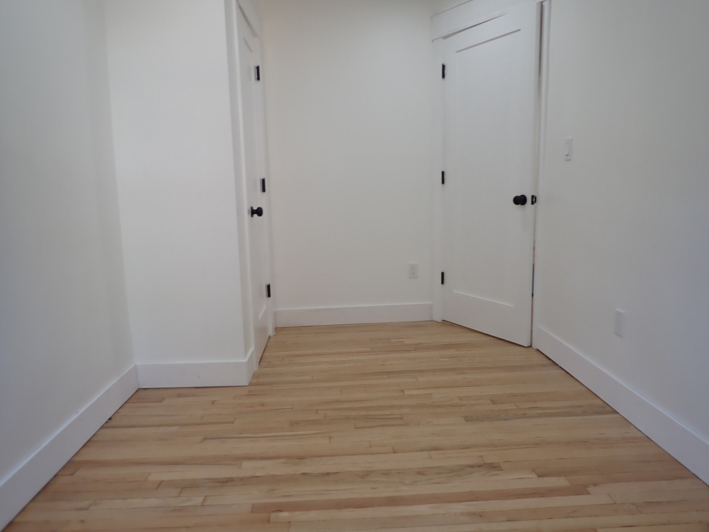 250 Carlton Avenue - Photo 11