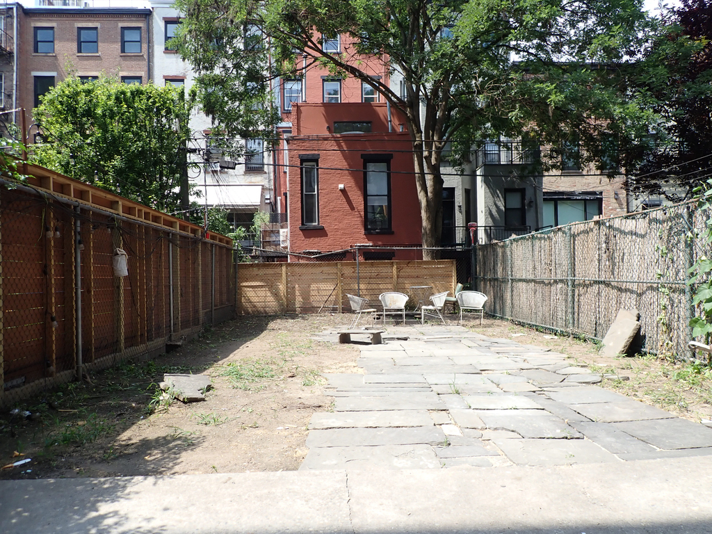 250 Carlton Avenue - Photo 17