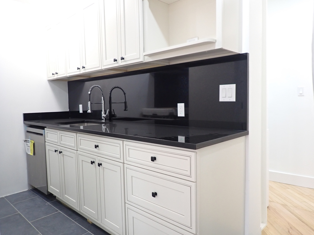 250 Carlton Avenue - Photo 12