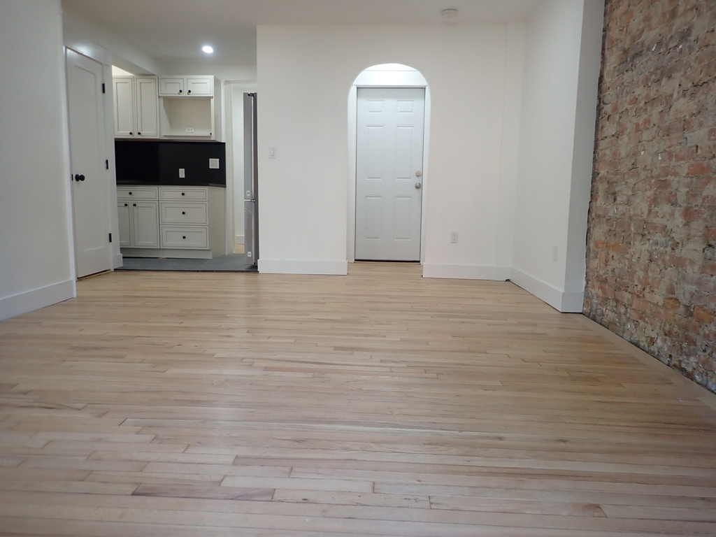 250 Carlton Avenue - Photo 2